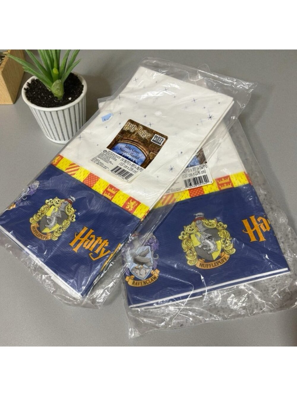 Lot 2 Hallmark HARRY POTTER SORCERER'S STONE TABLECLOTHS COVER Party Supplies